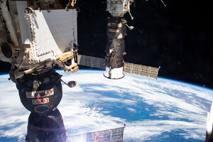 В «Роскосмосе» назвали сроки возвращения на Землю экипажа поврежденного «Союза»