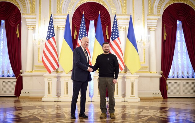 NYT: Таємний візит Байдена в Київ - передвісник більш прямого протистояння з Путіним