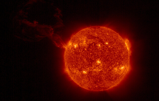 The sun strikes: scientists expect a magnetic storm on Earth