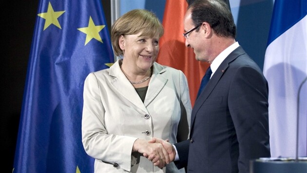 В Бундестаге считают Меркель ответственной за войну на Украине. Также обвиняют Саркози