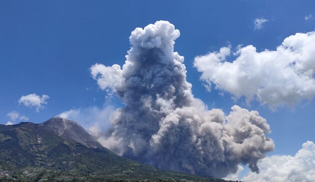 In Indonesischer Vulkan Merapi erwachte