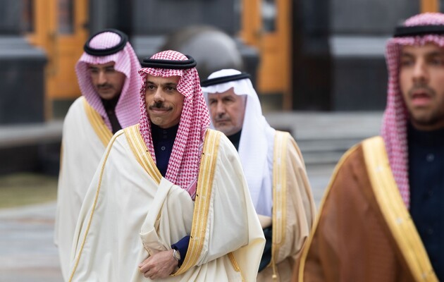 Der saudisch-iranische Pakt könnte den Nahen Osten verändern, indem er die Vereinigten Staaten ihres früheren Einflusses beraubt - NYT
