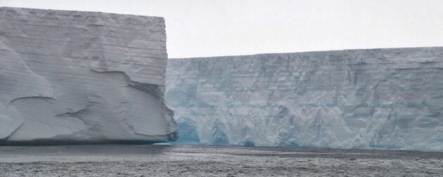 Scientists have shown a video of a giant iceberg that broke off from Antarctica
