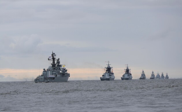 Россия держит в Черном и Средиземном морях семь ракетоносителей. Общий залп – почти полсотни «Калибров»