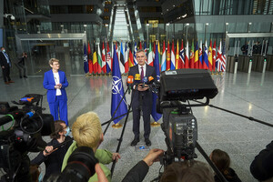 Генсек НАТО просит союзников выделять в поддержку Украины по €500 млн ежегодно – Bloomberg