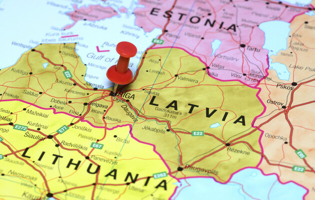 Латвия в апреле начнет второй этап строительства стены на границе с Беларусью