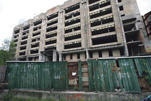 Житлове будівництво у Києві встало: не купують і не будують