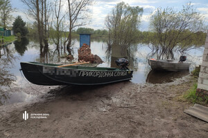 В Черниговской области перевернулась лодка с пограничниками: есть погибшие