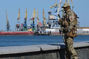 Російські війська перетворили курортні селища Азовського узбережжя на військові бази