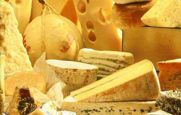 В Украине существенно подорожал сыр