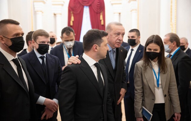 Зеленський привітав Ердогана з перемогою на виборах 