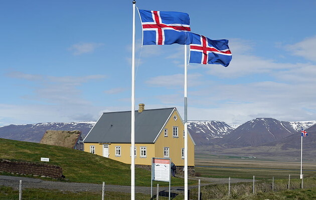 Исландия понизит уровень дипломатических отношений с РФ