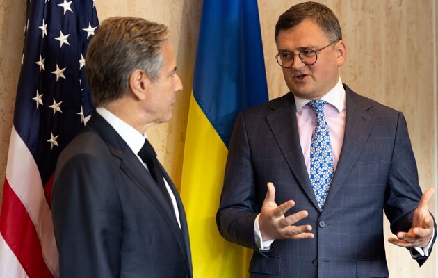 Кулеба и Блинкен встретились в Лондоне и обсудили поддержку Украины