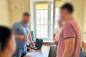 Підкуп співробітників СБУ за 90 тисяч євро: одеського бізнесмена викрили на спробі хабаря