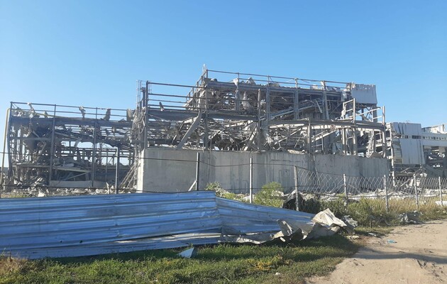 Оккупанты атаковали ракетами Славянск: поврежден керамический завод