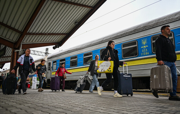 Сколько украинцев уехали за границу и не вернулись: цифры от пограничников