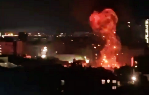 В российском Ростове-на-Дону возле штаба Южного военного округа произошел взрыв