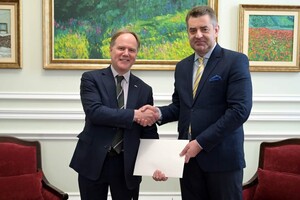Новый посол Великобритании начинает работу в Украине