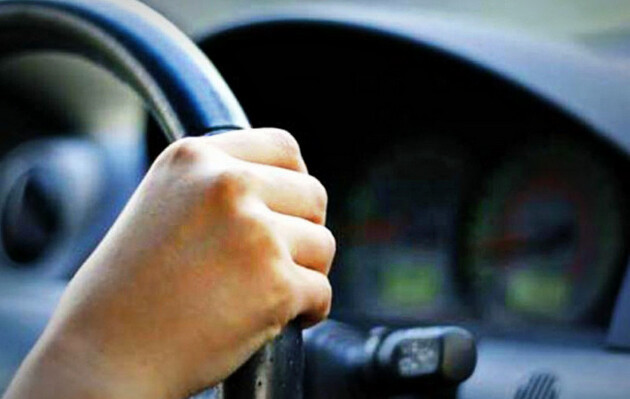 Еще в четырех областях открыли онлайн-запись на экзамен по вождению