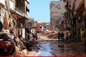 Наводнения в Ливии: из-за долгого пребывания в воде тела невозможно узнать