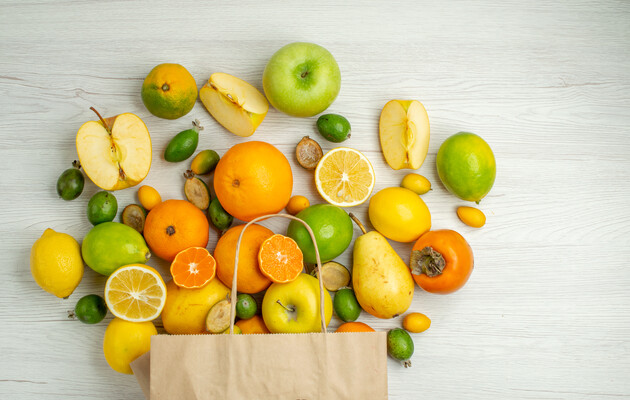 Доля импортных фруктов на полках супермаркетов Украины достигнет 60-70% – эксперт