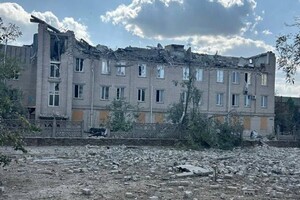 В Херсонской области войска РФ уничтожили четвертый этаж больницы: есть раненые