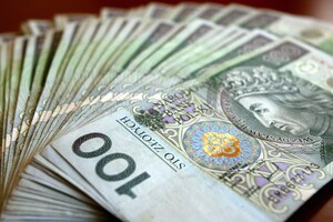 Украинцы занимают второе место по тратам денег в Польше — исследование