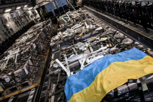 Германия передала Украине пакет военной помощи, в который вошли транспортные средства