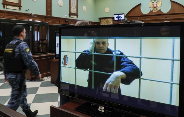 В Москве арестовали троих адвокатов Навального