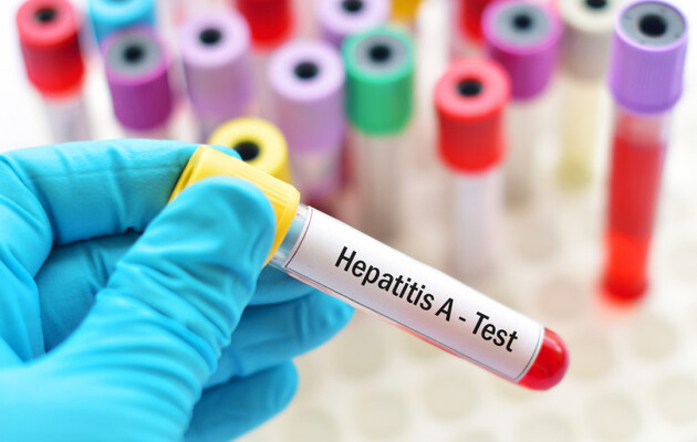 Число госпитализированных из-за вспышки вирусного гепатита в Виннице возросло до 60 человек