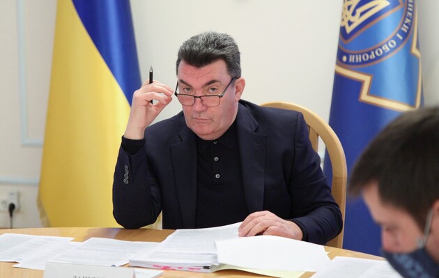 Данилов о военных рельсах Украины: 