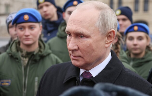 Путин собирается остаться у власти минимум до 2030 года – Reuters
