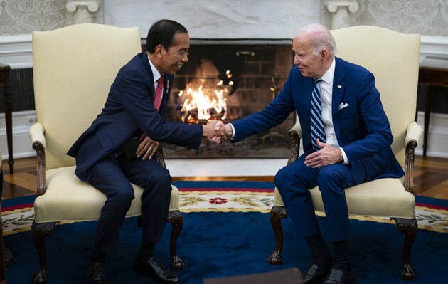 Байден встретился с президентом Индонезии в преддверии саммита с Си Цзиньпином