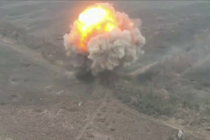 ВСУ уничтожили полевой склад захватчиков на Запорожье: видео мощного взрыва