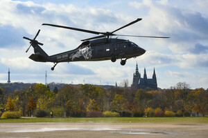 В Чехии и Словакии собрали более €400 000 на вертолет Black Hawk для Украины