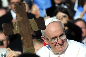 Папа Франциск отреагировал на бомбардировки в Газе