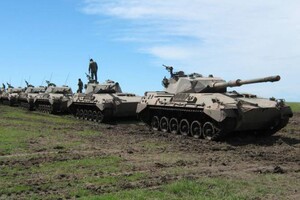 Гелікоптери, танки та БТР — яку зброю могла б надати Україні Аргентина