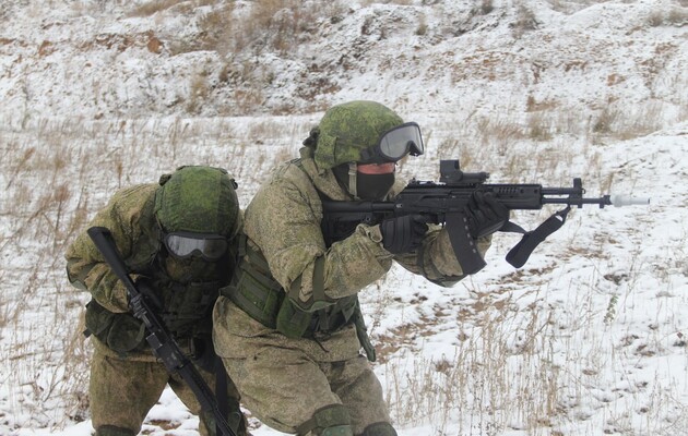 Войска РФ начали массированные наступательные действия на двух направлениях: карты
