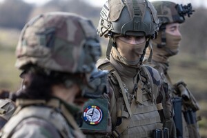 Австралия увеличит количество инструкторов, обучающих украинских военных