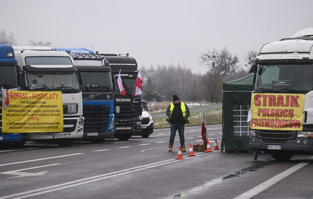 Польские перевозчики усиливают блокаду границы на пункте пропуска 