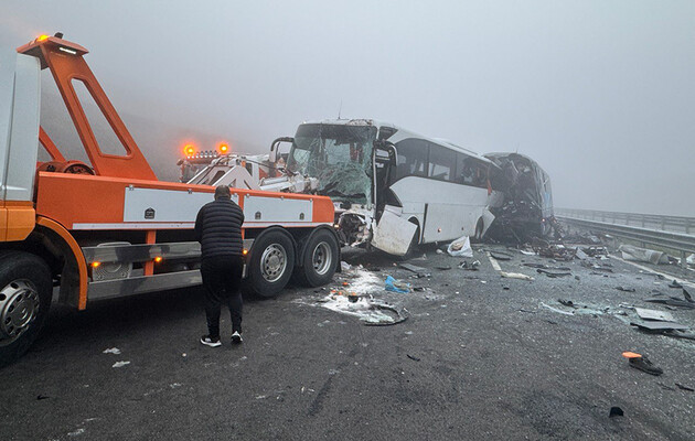 У Туреччині загинули 10 людей через масштабну ДТП. Серед постраждалих є українки