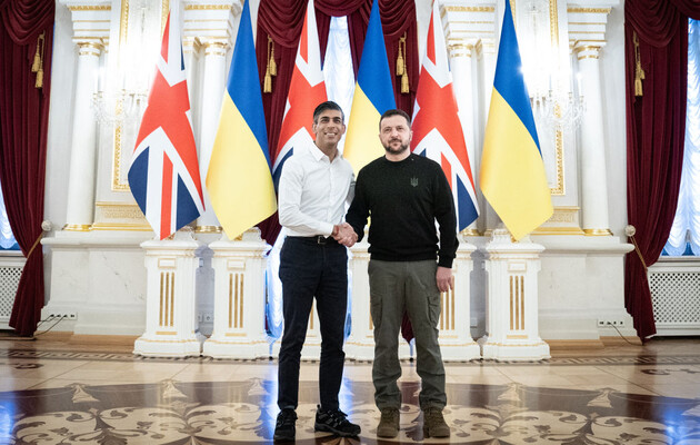 Зеленський та Сунак підписали в Києві договір про гарантії безпеки