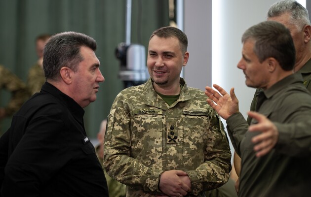 Бутусов призвал Зеленского не спешить с повышением Буданова до главкома