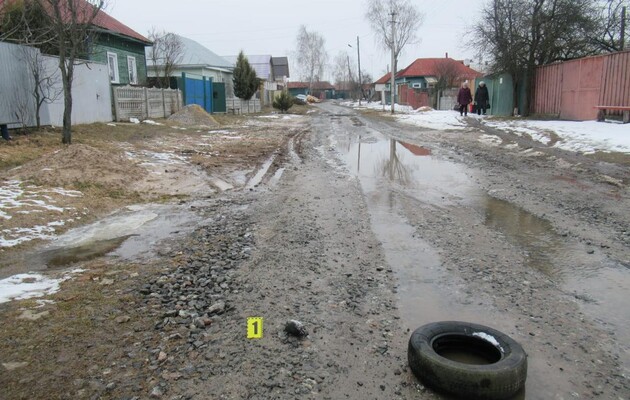 В Сумской области гражданскому транспорту запретили ездить рядом дорог – ОВА