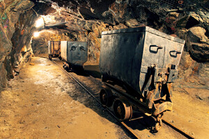В Донецкой области обесточена шахта из-за обстрелов РФ: 20 работников остались под землей
