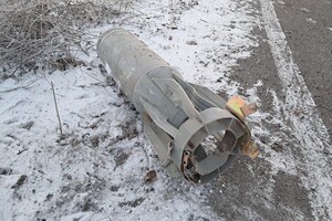 Россияне обстреляли Херсон: пассажирка маршрутки получила ранения