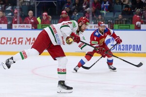 Міжнародна федерація хокею знову продовжила відсторонення Росії та Білорусі