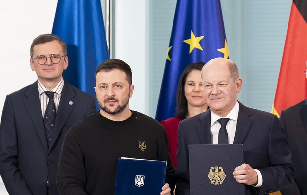 Шольц и Зеленский подписали соглашение об обязательствах в сфере безопасности