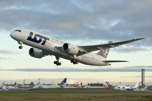 Очередной инцидент с Boeing в полете: пострадали полсотни пассажиров