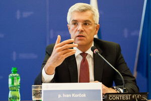 На выборах президента в Словакии проевропейский политик обходит члена команды Фицо